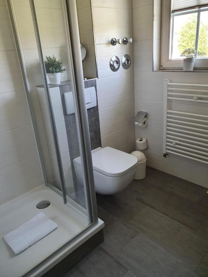 Ferienapartment Wiese & Meer Auf Ruegen Neddesitz Екстер'єр фото